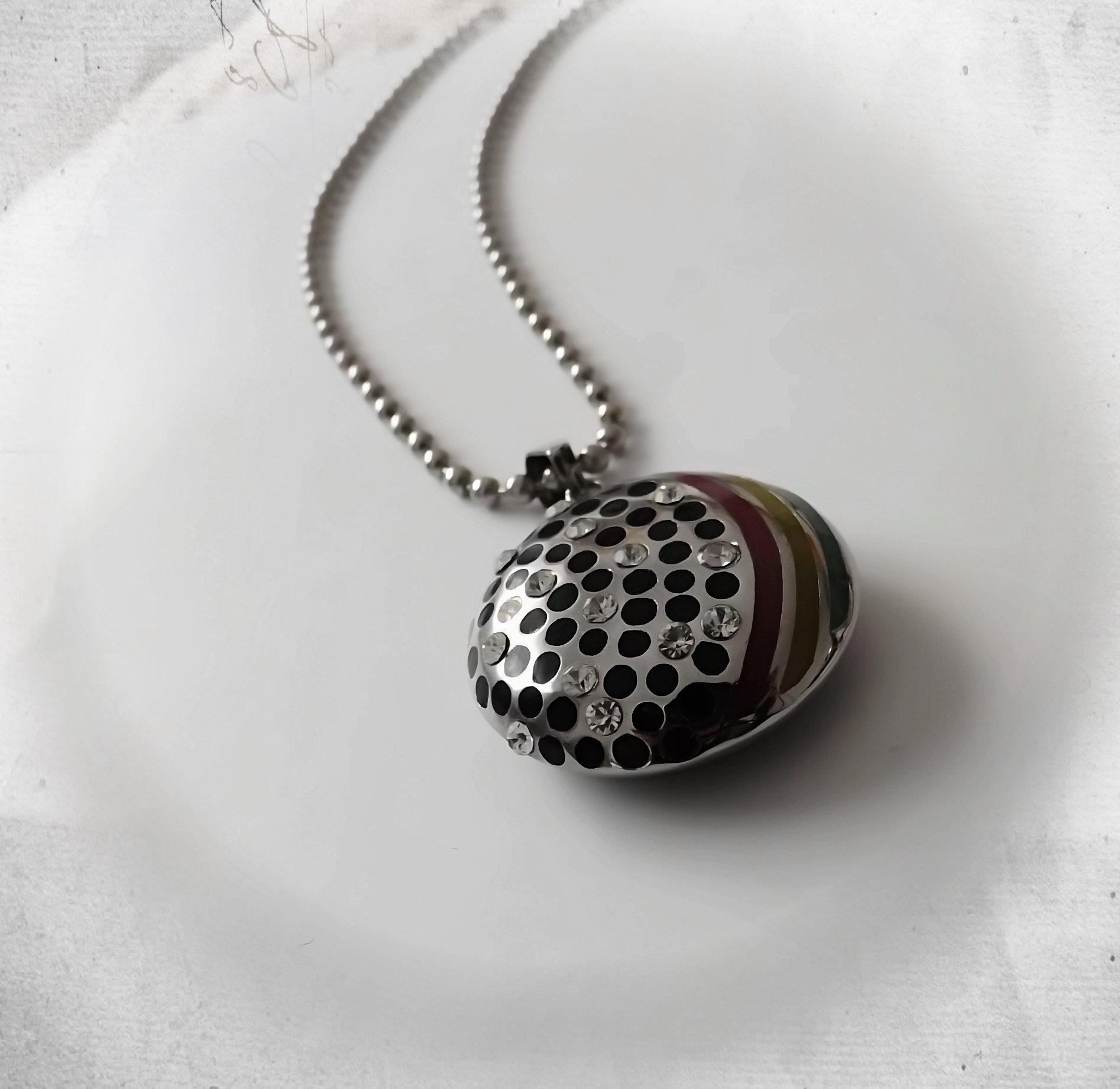 circle stripe pendant on ball chain