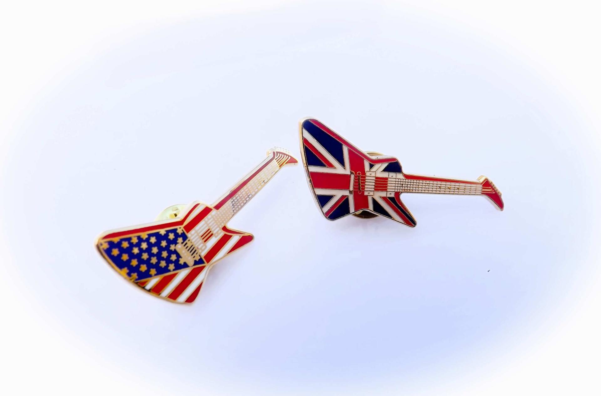 Gibson Explorer Guitar Pin Badge - Union Jack & American Flag