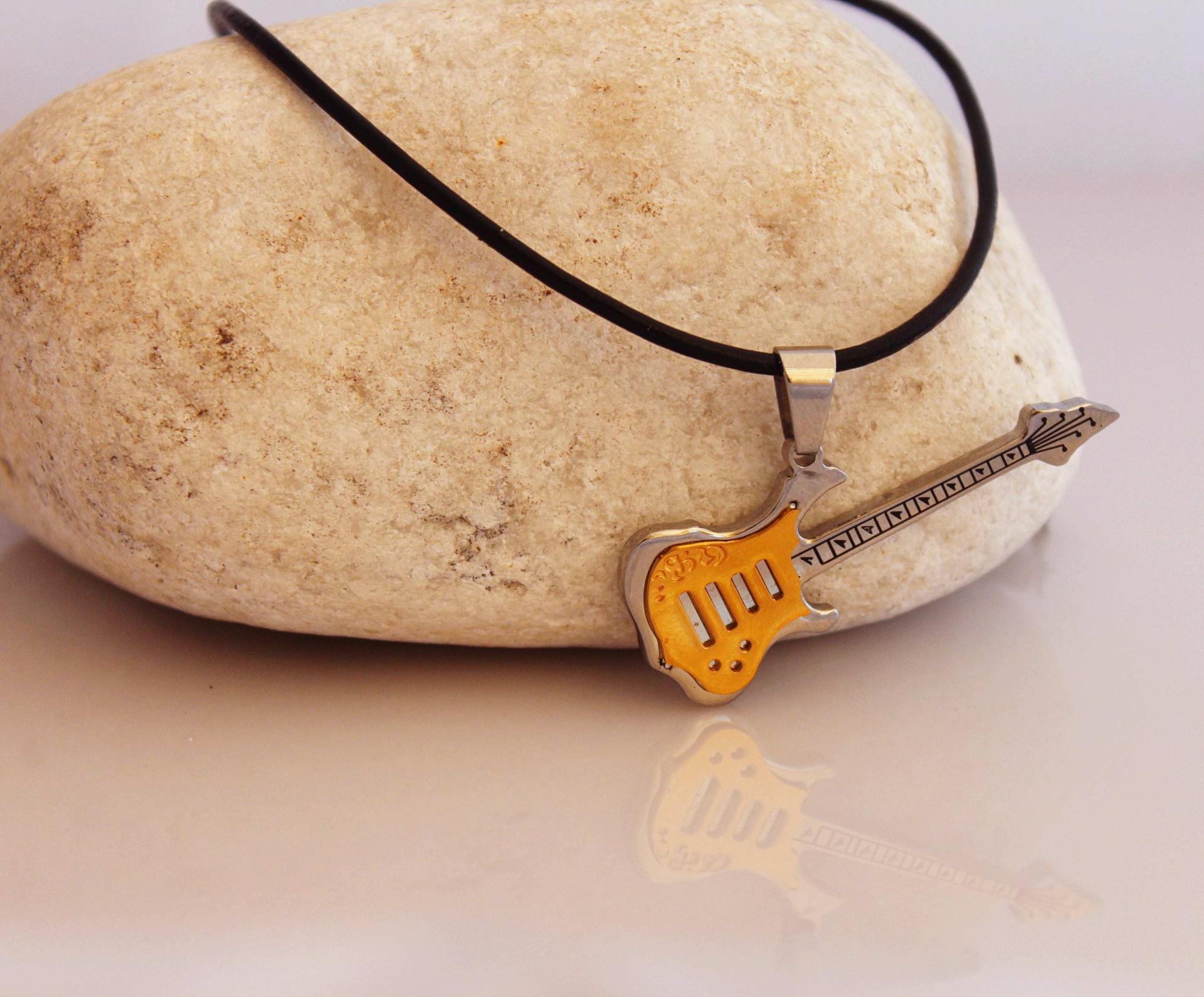 Guitar pendant 2 tone gold/silver