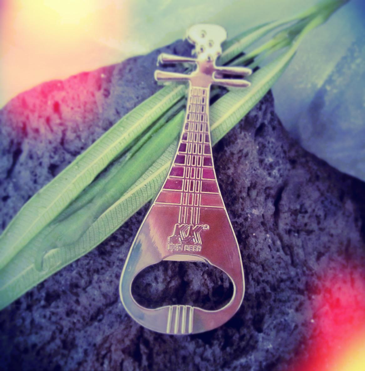 Guitar/Pipa Bottle Opener