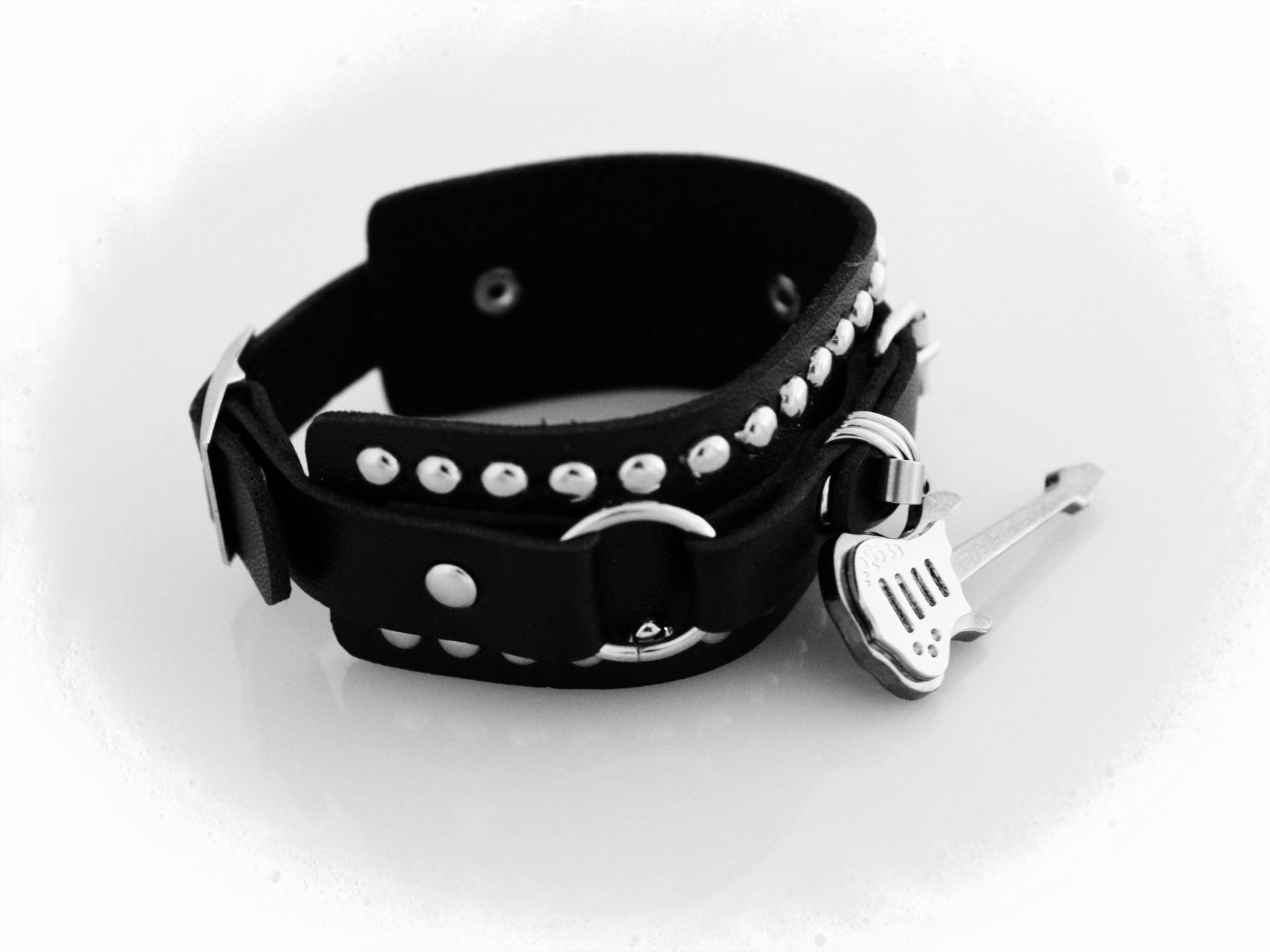 Guitar Bracelet - Rock Style!