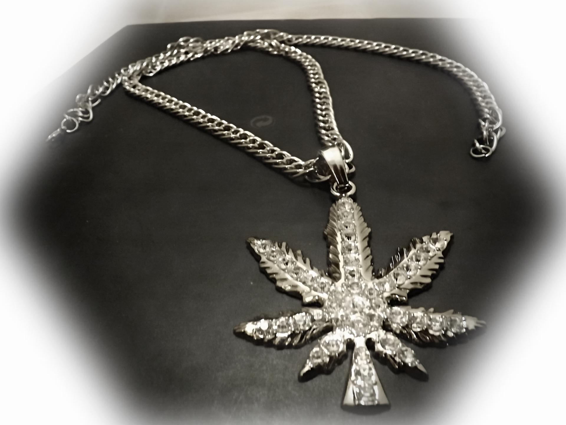 Hip Hop Iced Out Marijuana Weed Leaf Pendant