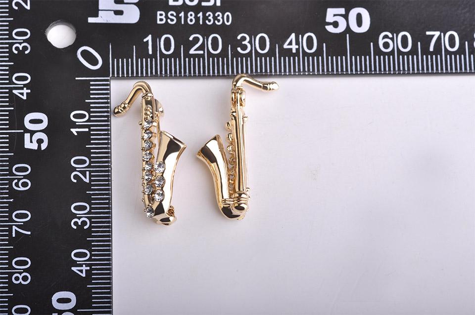 Saxophone Brooch - Gold with Crystal Stones