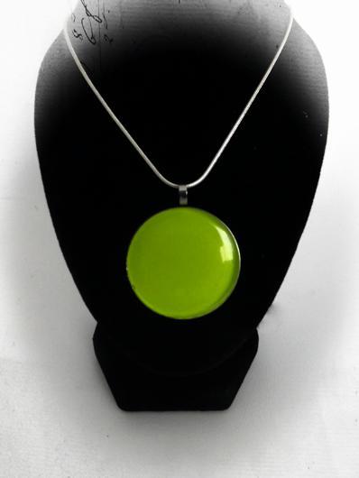 Plain Lemon Green Circle Pendant