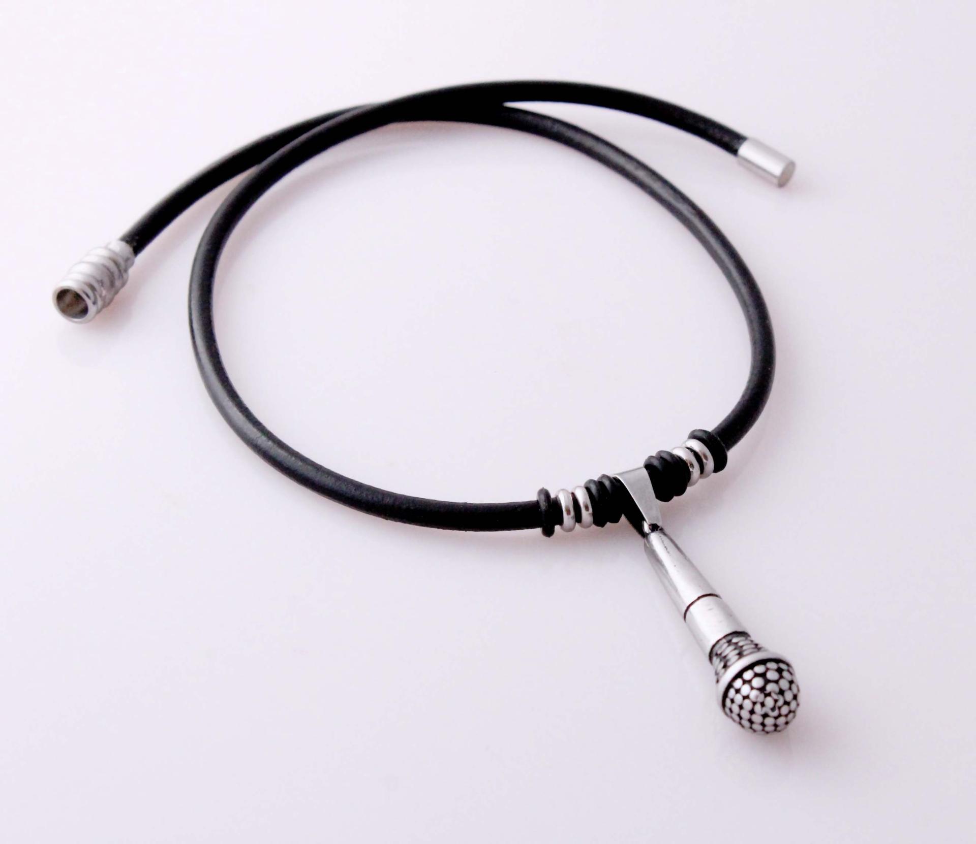 Microphone Pendant Choker Necklace in Leather and Stainless Steel