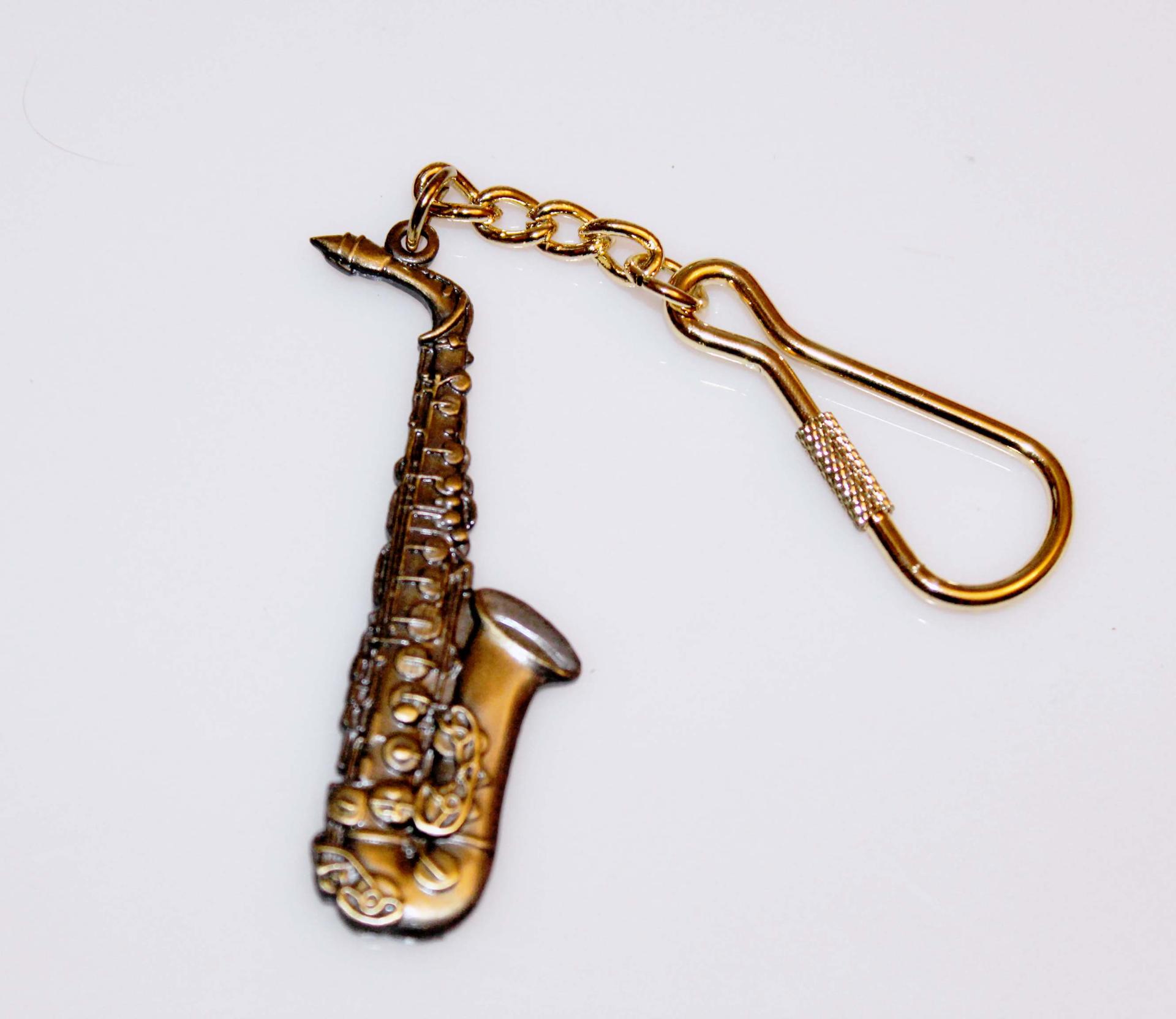 saxophone keyring