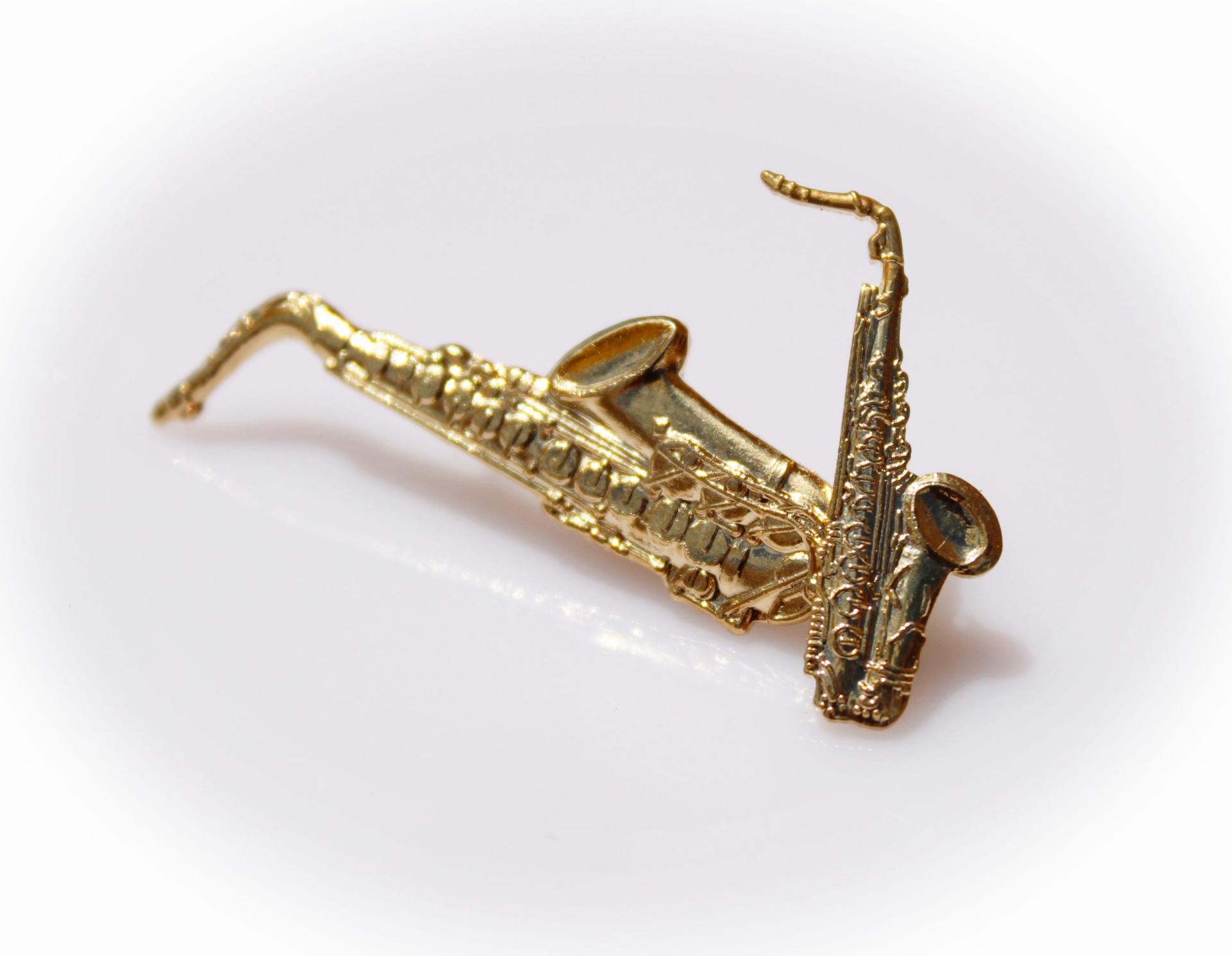 Saxophone Pin Badges - Tenor & Alto