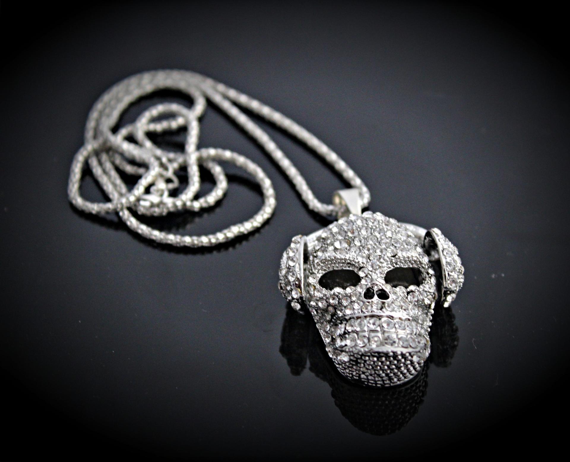 Gothic Vintage Punk Skull With Headphones Necklace