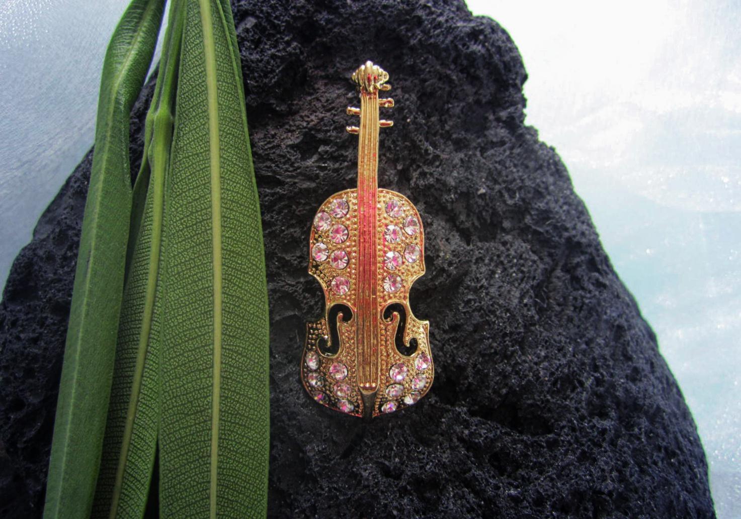 Violin Pin Brooch