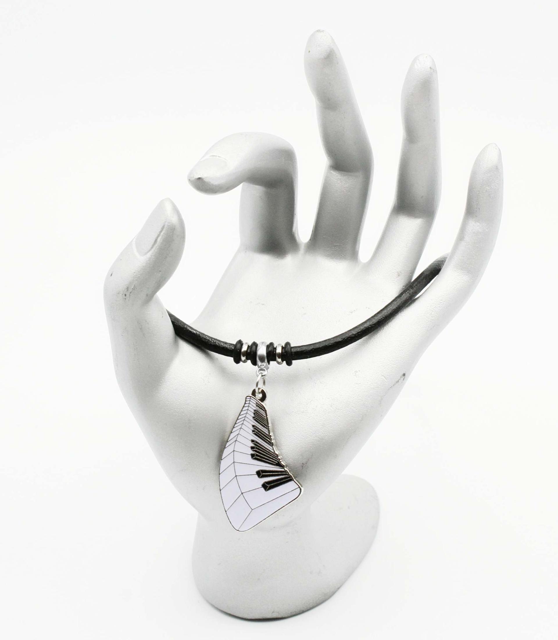 Wavy Piano Keyboard Leather Choker