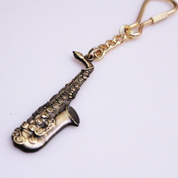 saxophone keyring